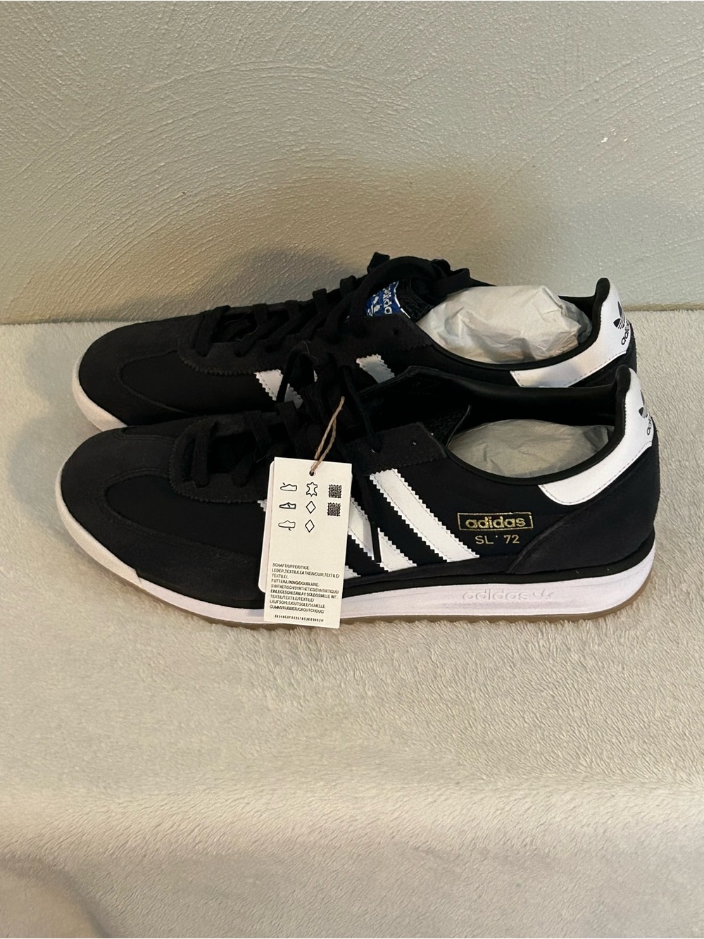 NWT black Adidas SL 72 RS Men's Sneaker in Black/White NWT. No box